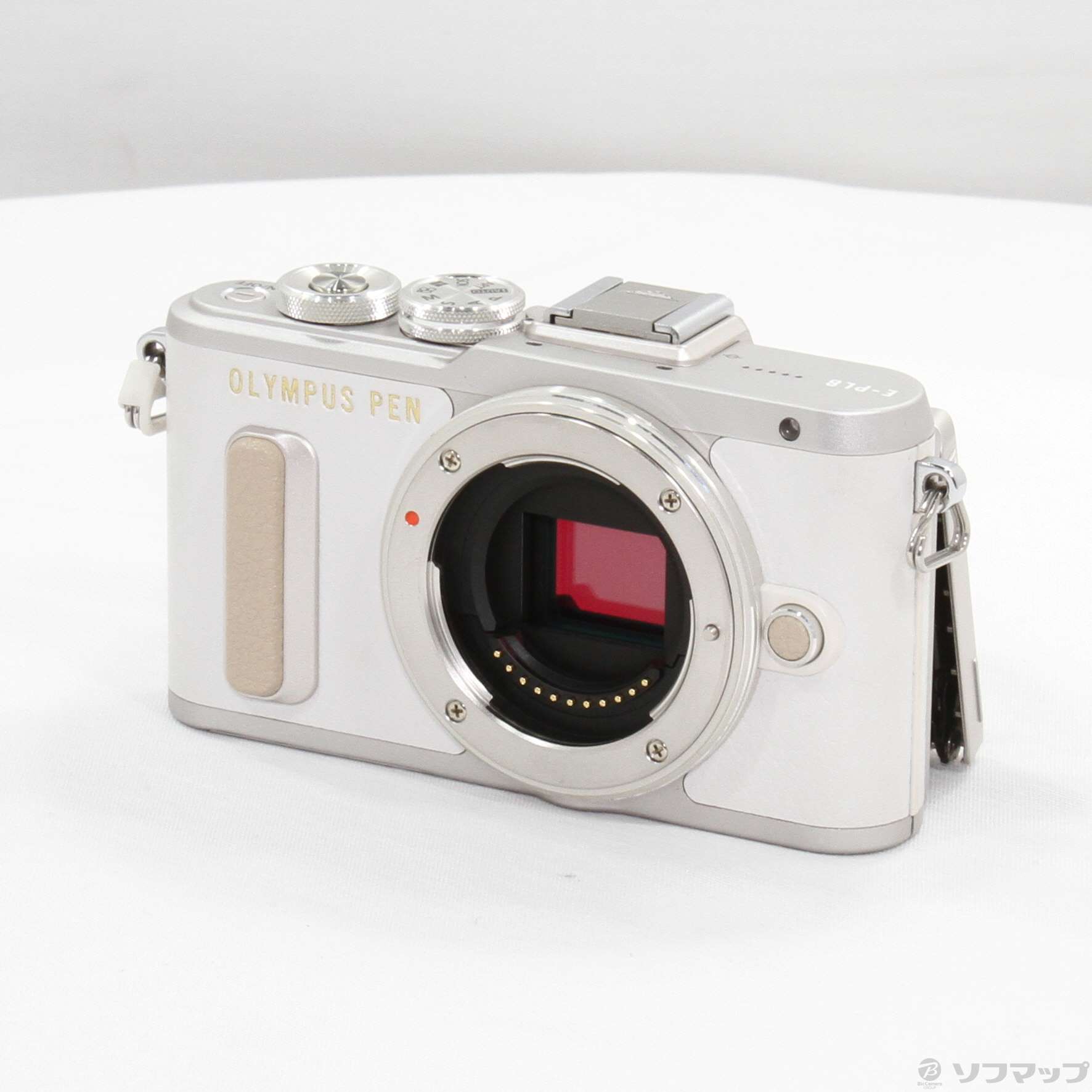 うさぎ　　OLYMPUS PEN E-PL8 ホワイト　中古 OLYMPUS PEN オリンパス ミラーレス E-PL8 レンズキット