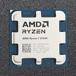 〔展示品〕 Ryzen 7 8700G 〔4.2GHz／Socket AM5〕