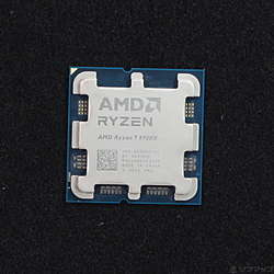 Ryzen 7 9700X 〔3.8GHz／Socket AM5〕