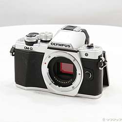 OM-D E-M10 MarkII ボディー