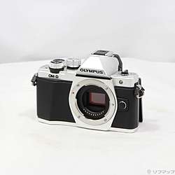 OM-D E-M10 MarkII ボディー