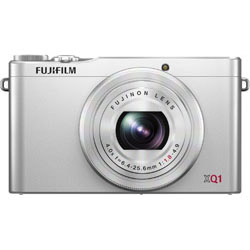 中古】FUJIFILM XQ1 (1200万画素／4倍／シルバー／SDXC) FX-XQ1S
