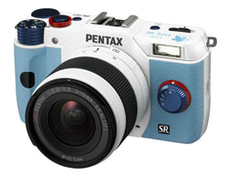 PENTAX Q10 （エヴァンゲリオンモデルTYPE 00：レイ） ズームレンズキット／デジタル一眼    ［ズームレンズ］