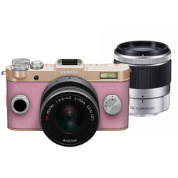 PENTAX Q-S1（オーダーカラー・シャンパンゴールド/ペールピンク） ダブルズームキット／デジタル一眼　028   ［ズームレンズ＋ズームレンズ］