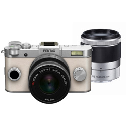 PENTAX Q-S1（オーダーカラー・ブライトシルバー/クリーム） ダブルズームキット／デジタル一眼　030   ［ズームレンズ＋ズームレンズ］