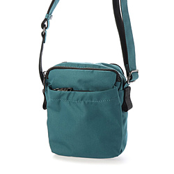 (Y’SACCS vous et) フロントポケットポシェット　ＢＬ Y’SACCS