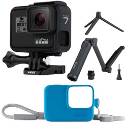 マイクロSD対応 4Kムービー ウェアラブルカメラ GoPro（ゴープロ） HERO7 ブラック 3-way+スリーブランヤードブルーセット CHDHX-701-FW3  ［4K対応 /防水］