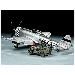 1/48 リパブリック P-47D サンダーボルト ”バブルトップ”・1/4トン小型四輪駆動軍用車 セット