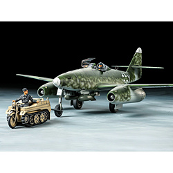 1/48 メッサーシュミットMe262 A-2a ケッテンクラート牽引セット 25215