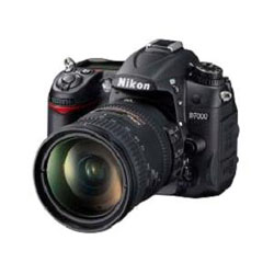 中古】期間特価対象品 Nikon D7000 18-200 VR II レンズキット (1620万