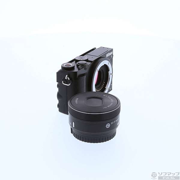 中古】Nikon 1 J5 標準パワーズームレンズキット (2081万画素
