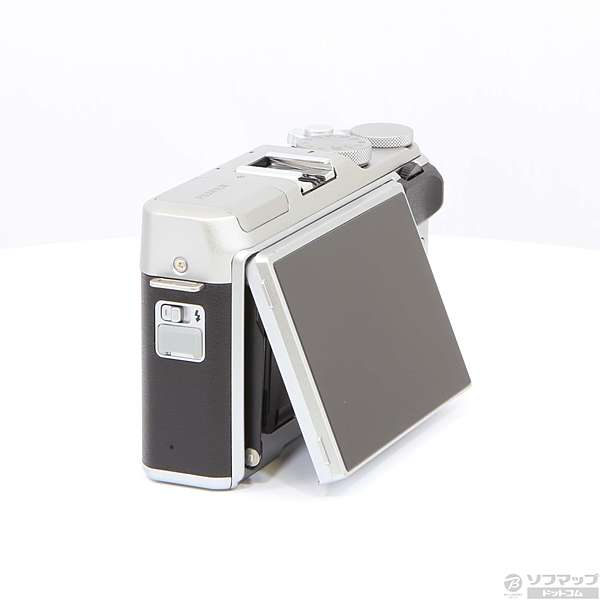 中古】FUJIFILM X-A5 ボディ (シルバー) [2133011829280