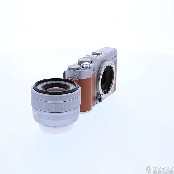 中古】FUJIFILM X-A5レンズキット BW／FXA5LKBW／ブラウン