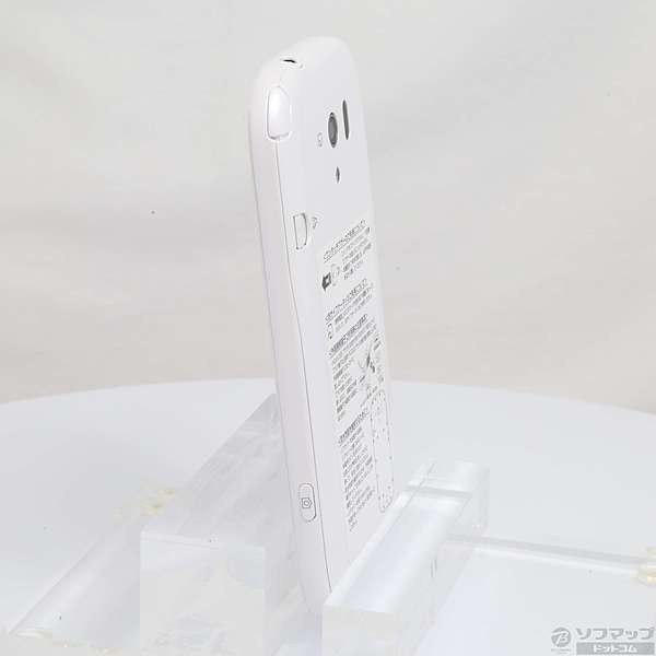 中古】らくらくスマートフォン3 8GB ホワイト F06F docomo
