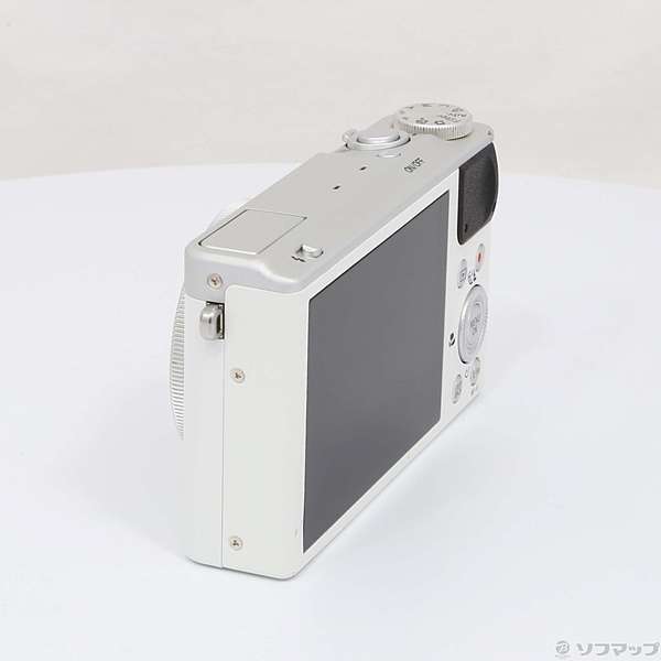 中古】FUJIFILM XQ2 (1200万画素／4倍／ホワイト／SDXC) FX-XQ2W