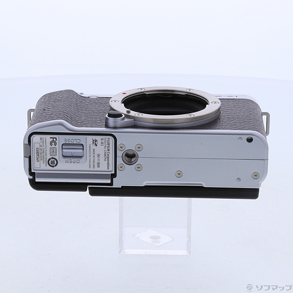 中古】FUJIFILM X-A1 16-50mm レンズキット シルバー [2133022067596