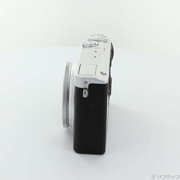 中古】FUJIFILM XQ2 (1200万画素／4倍／シルバー／SDXC) FX-XQ2S