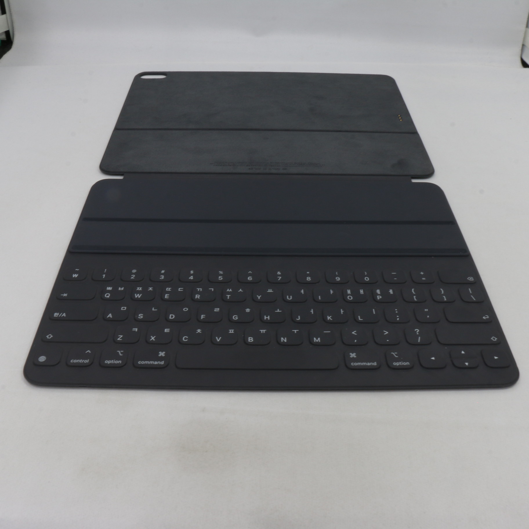 中古】12.9インチ iPad Pro 第3世代用 Smart Keyboard Folio MU8H2KU／A 韓文 [2133025415899]  - リコレ！|ソフマップの中古通販サイト