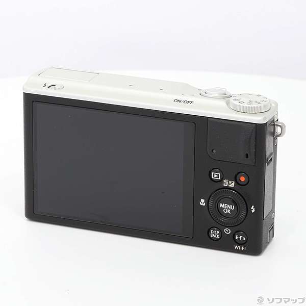 中古】セール対象品 FUJIFILM XQ2 (1200万画素／4倍／シルバー／SDXC