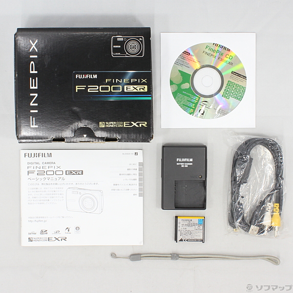 中古】FinePix F200EXR S (1200万画素／5倍ズーム／シルバー