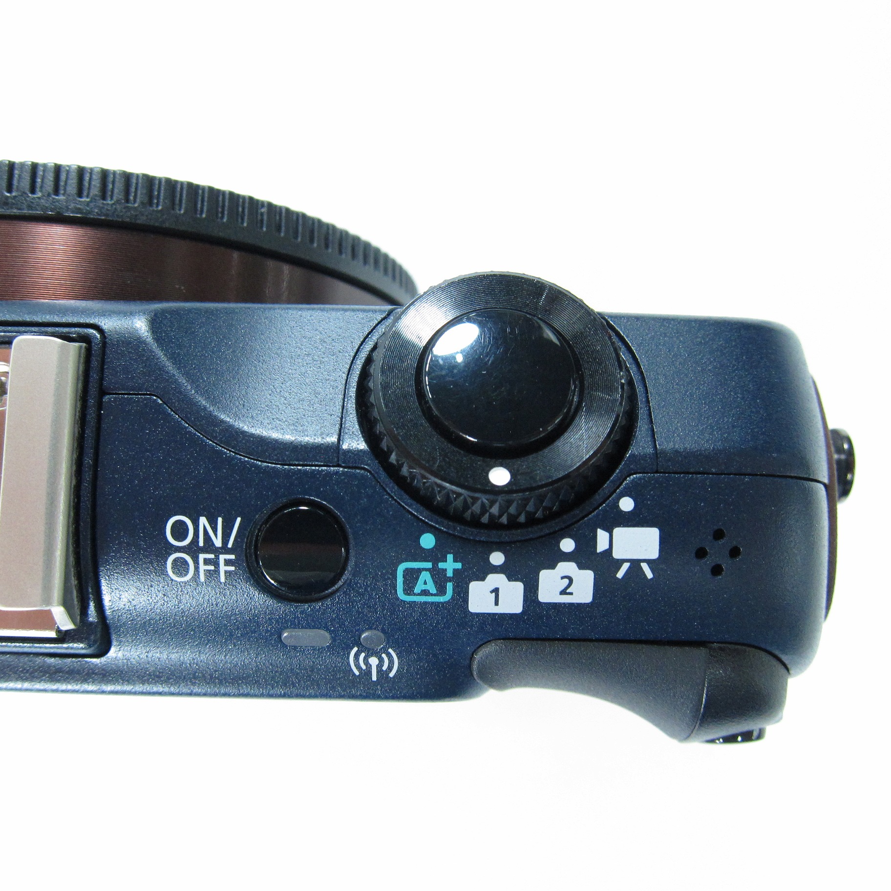 中古】EOS M2 ボディ ベイブルー／EOSM2ボディベイブルー／ベイブルー 