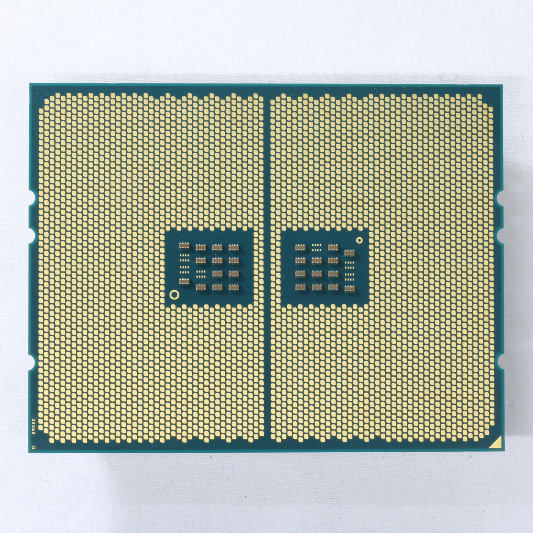 中古】Ryzen Threadripper 3970X 〔3.7GHz／SOCKET sTRX4