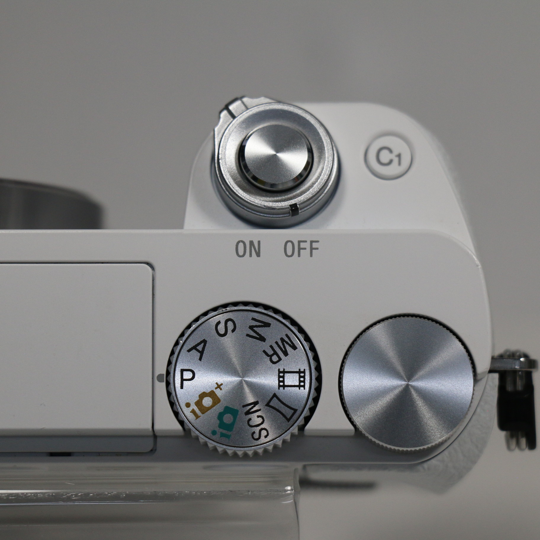 中古】SONY α6000 ILCE-6000 ボディ ホワイト [2133028433319