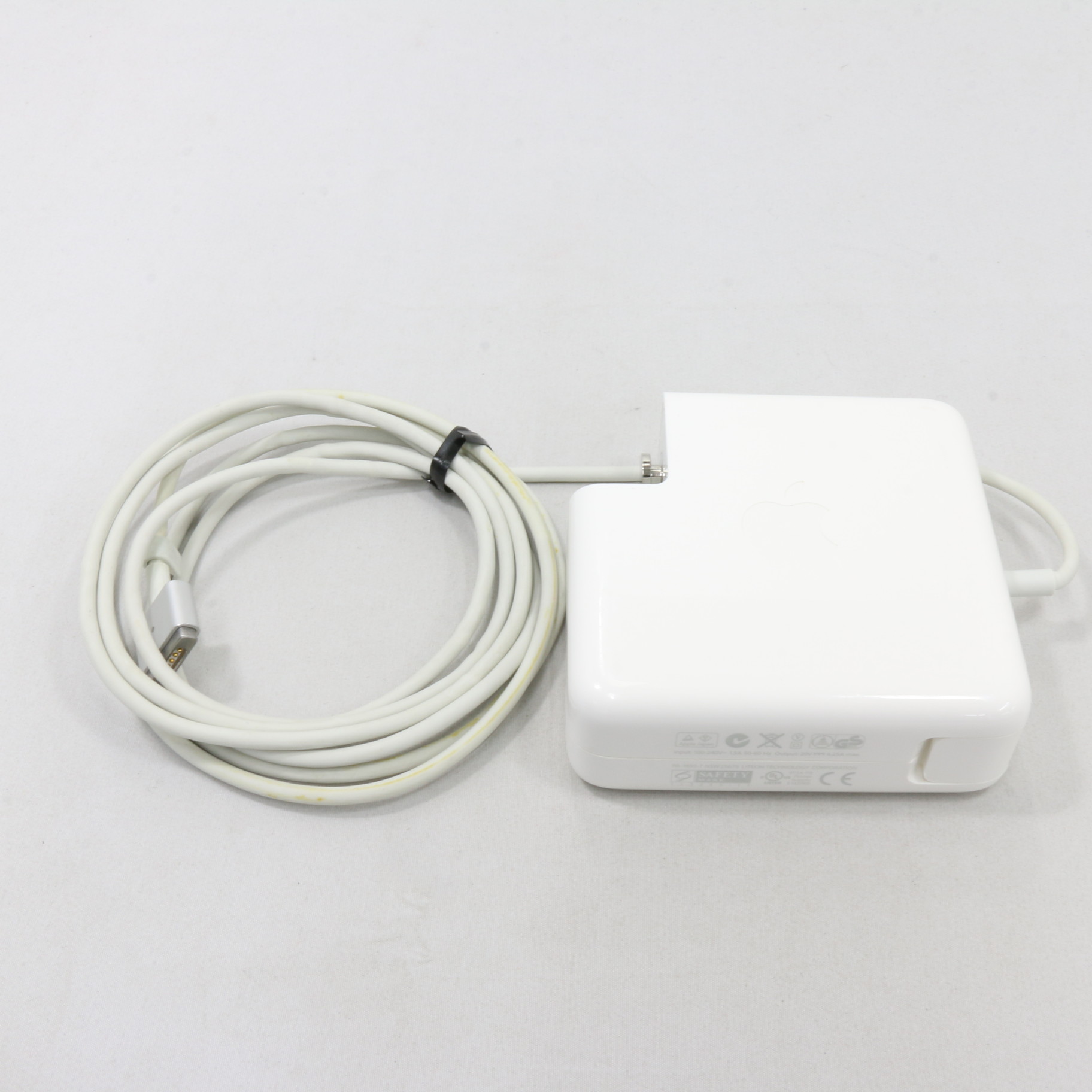 MacBook Pro用 MagSafe 2 電源アダプタ 85W MD506J／A