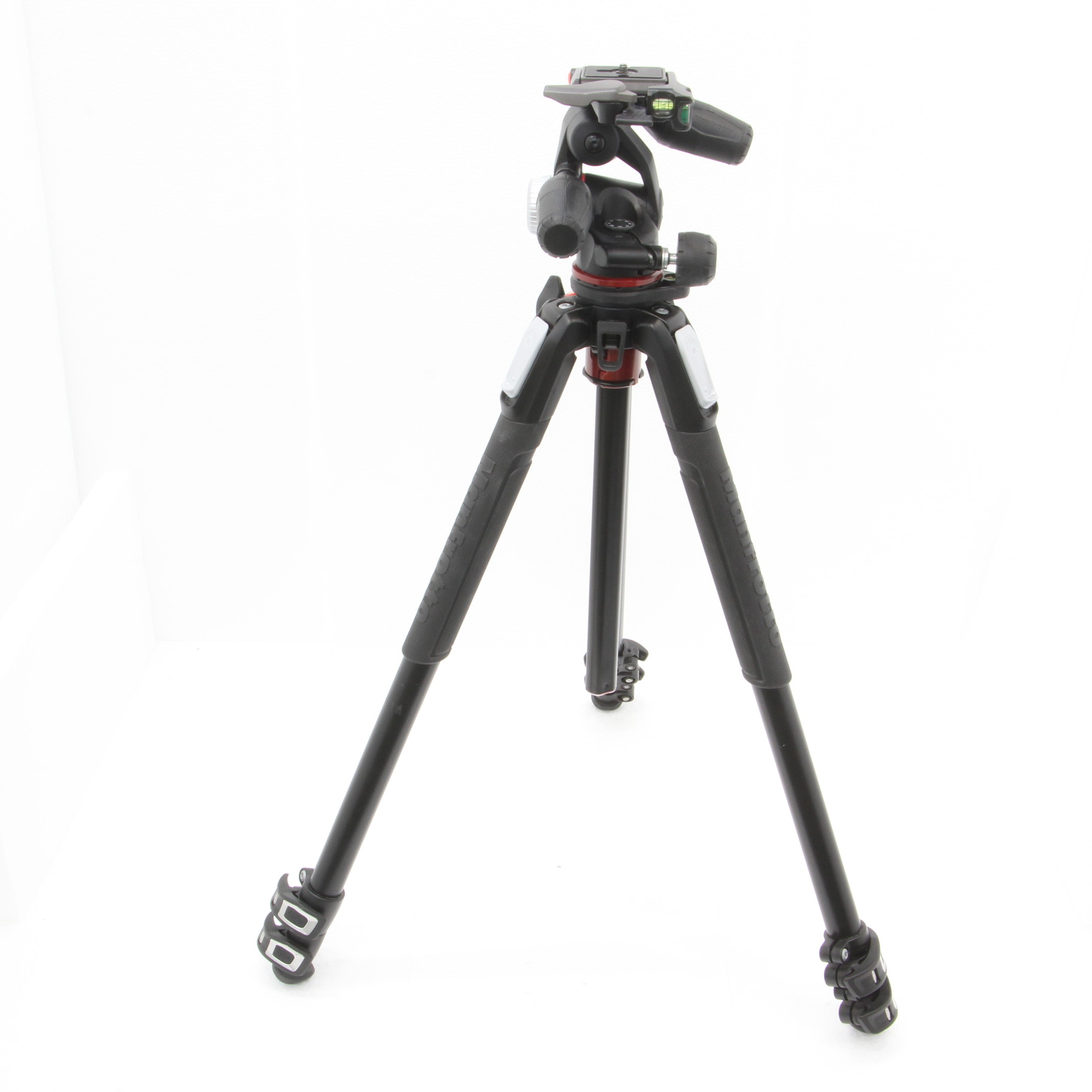 Manfrotto 190プロアルミニウム三脚4段＋RC2付3ウェイ雲台キット
