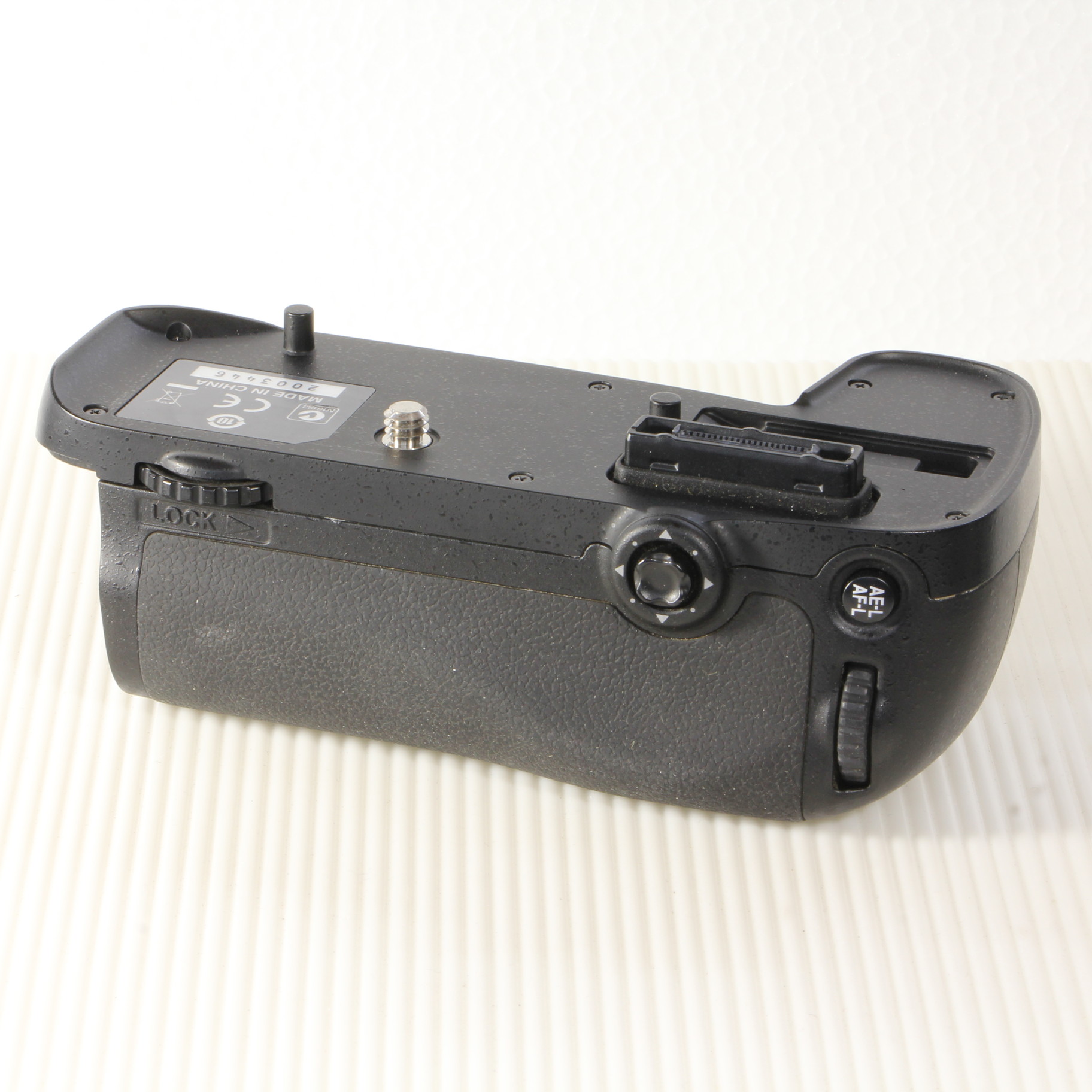 中古】MB-D15 (Nikon D7100用バッテリーパック) [2133029023434