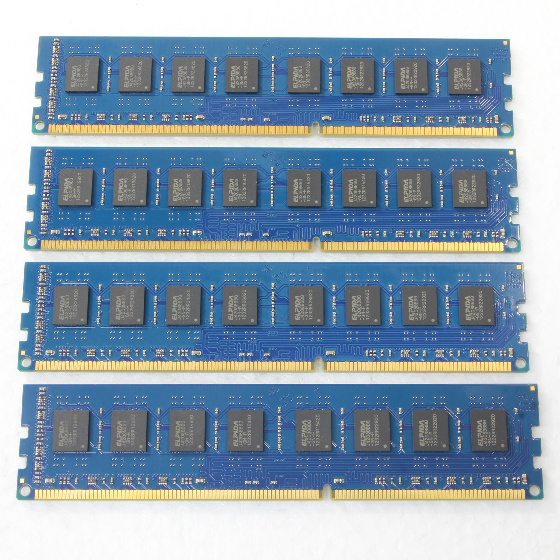 DDR3 8GB 4枚 新作販売 - タブレット