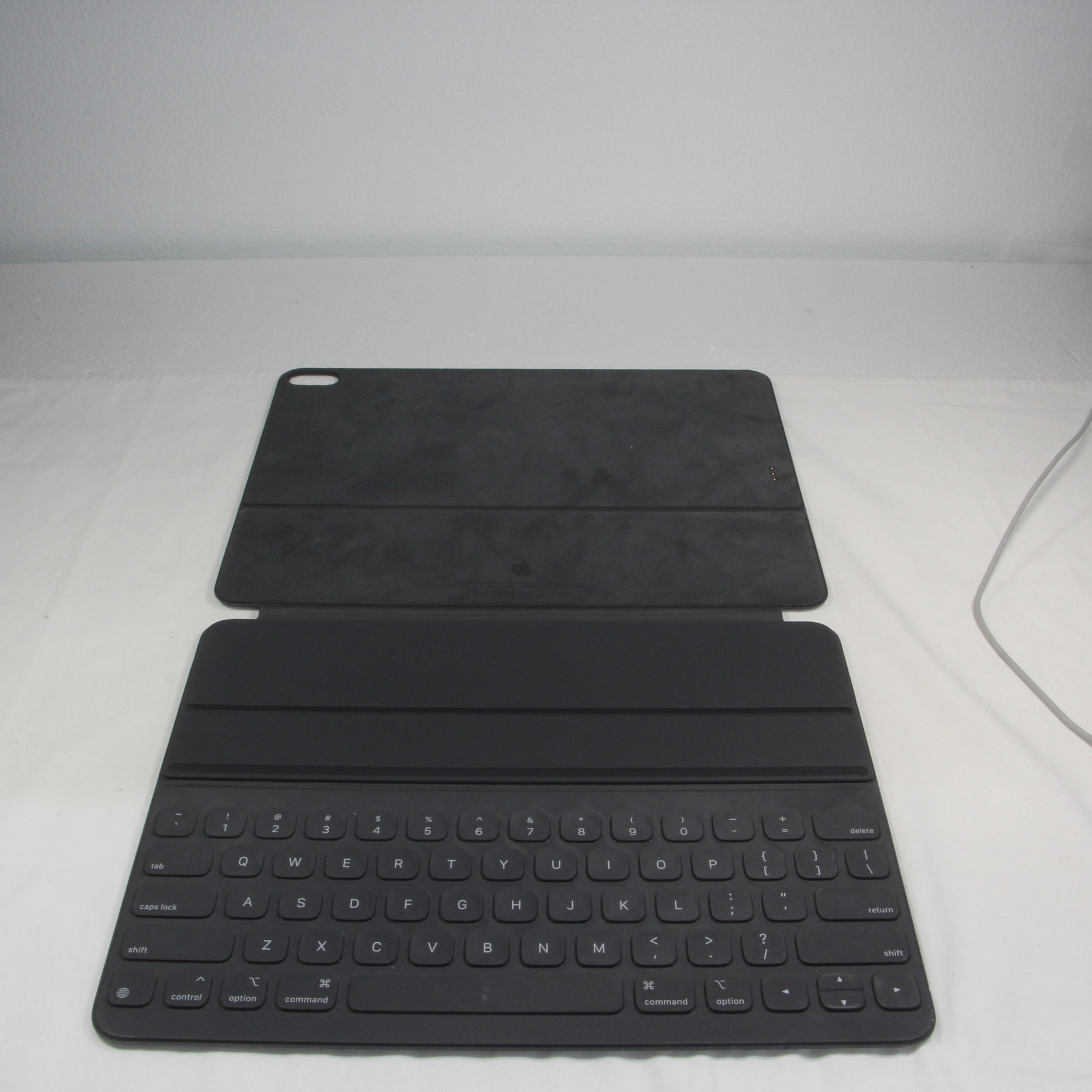 12.9インチ iPad Pro用 Smart Keyboard Folio 英語配列 MU8H2LL／A