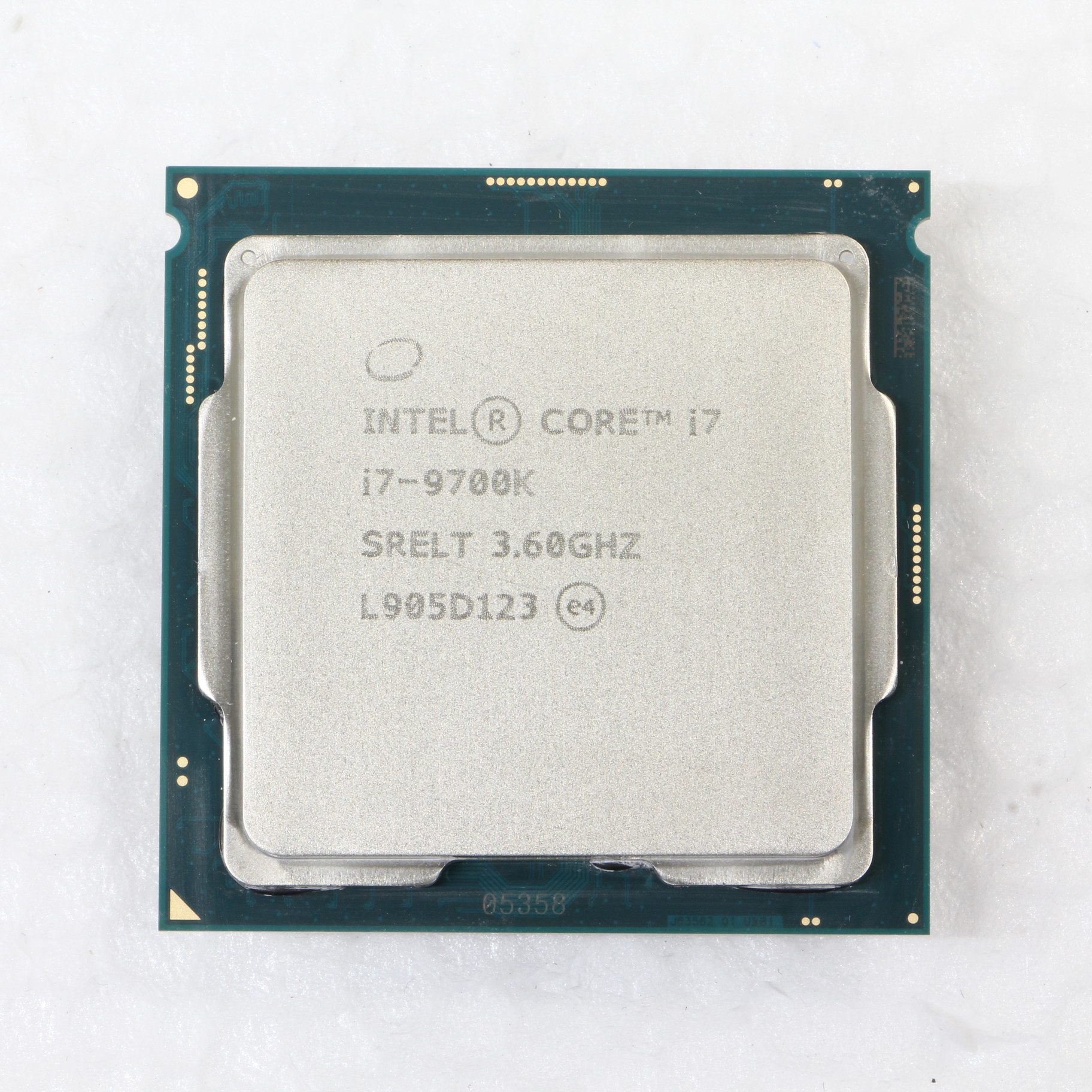 大特価SALEインテル Core i7 9700k 3.6GHz 　第9世代 CPU