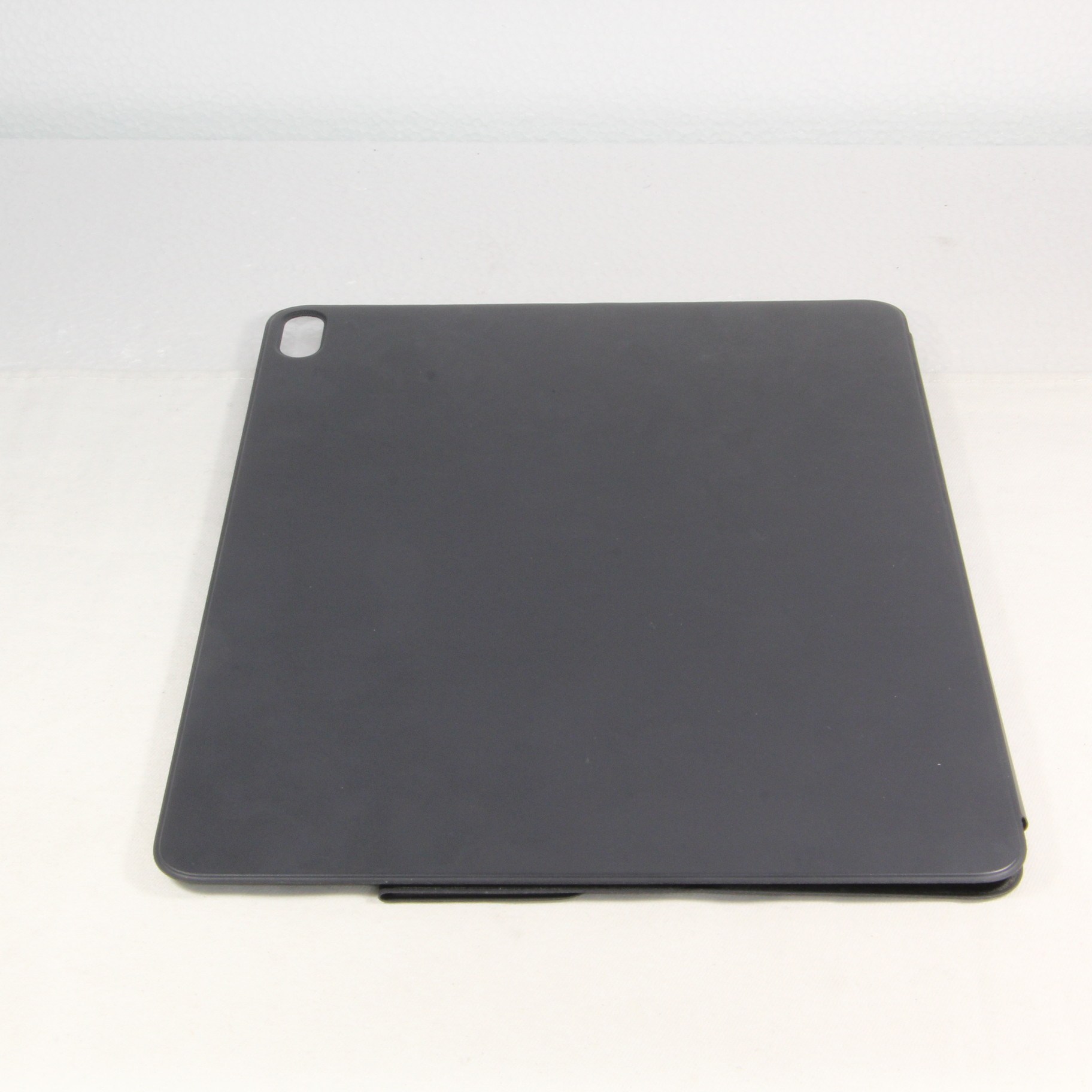 中古】12.9インチ iPad Pro用 Smart Folio MRXD2FE／A チャコール