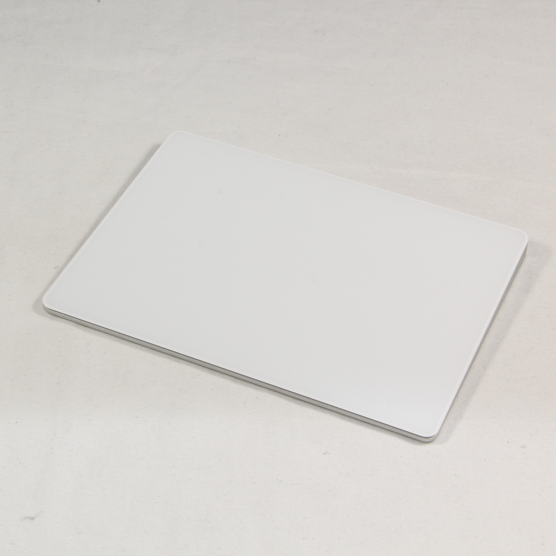 中古】Magic Trackpad 2 シルバー MJ2R2J／A [2133029863597] - リコレ