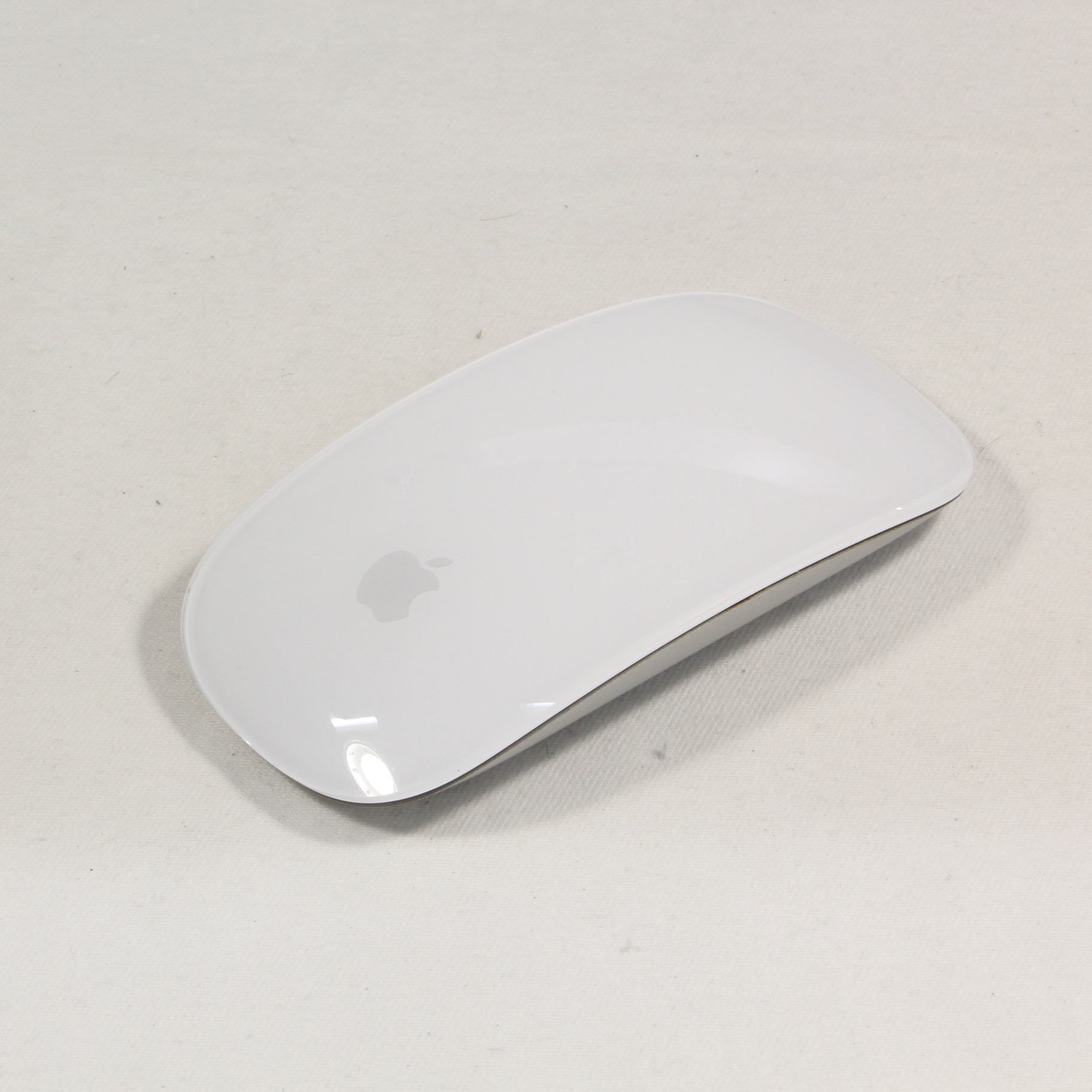 中古 Magic Mouse 2 Mla02j A リコレ ソフマップの中古通販サイト