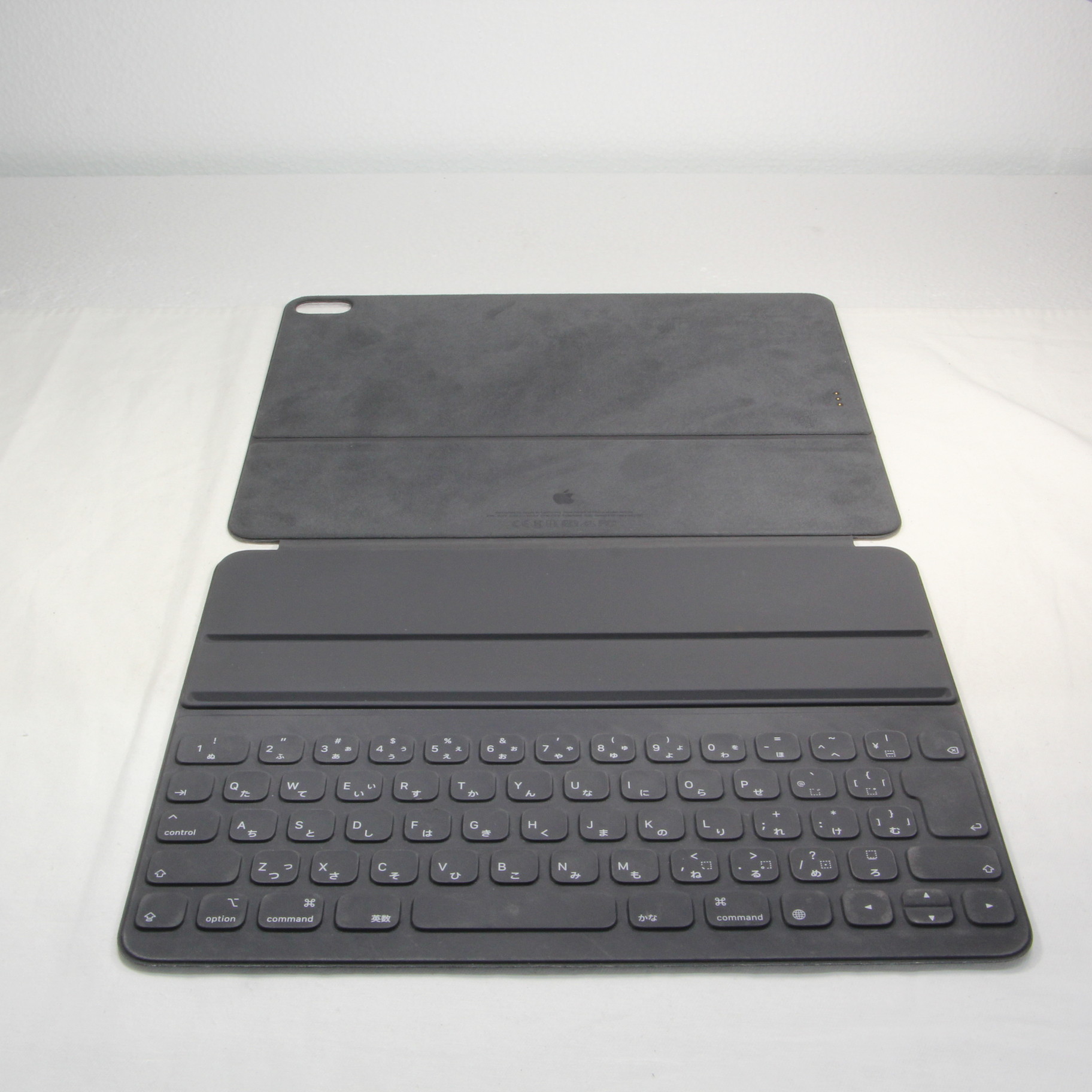 中古 12 9インチ Ipad Pro用 Smart Keyboard Folio Mu8h2j A リコレ ソフマップの中古通販サイト