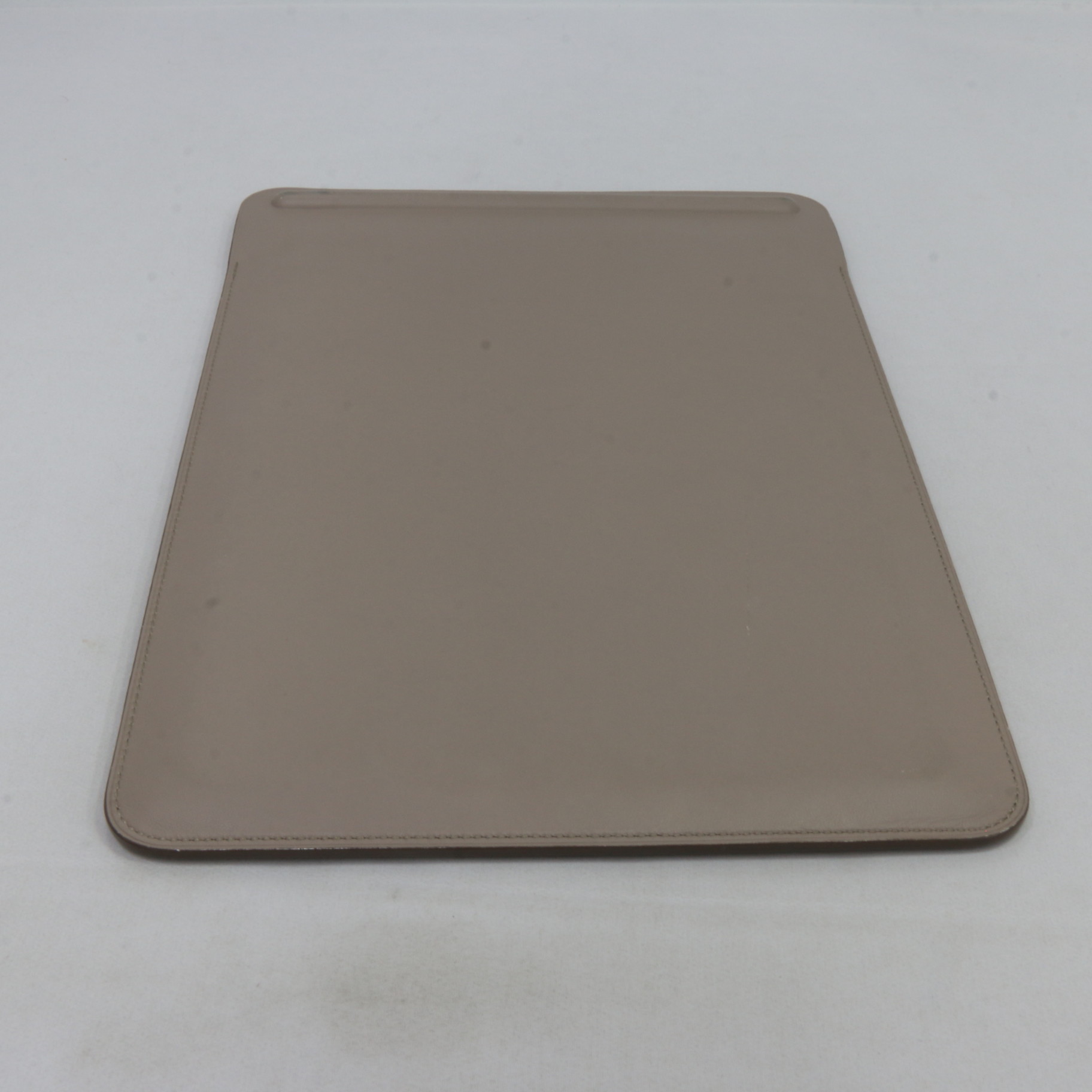 中古】10.5インチiPad Pro用レザースリーブ トープ MPU02FE／A