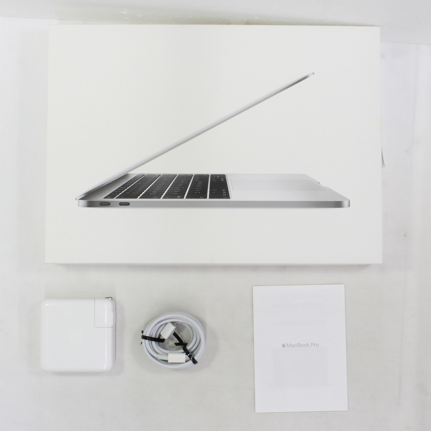 中古】MacBook Pro 13.3-inch Late 2016 MLUQ2J／A Core_i5 2GHz 8GB