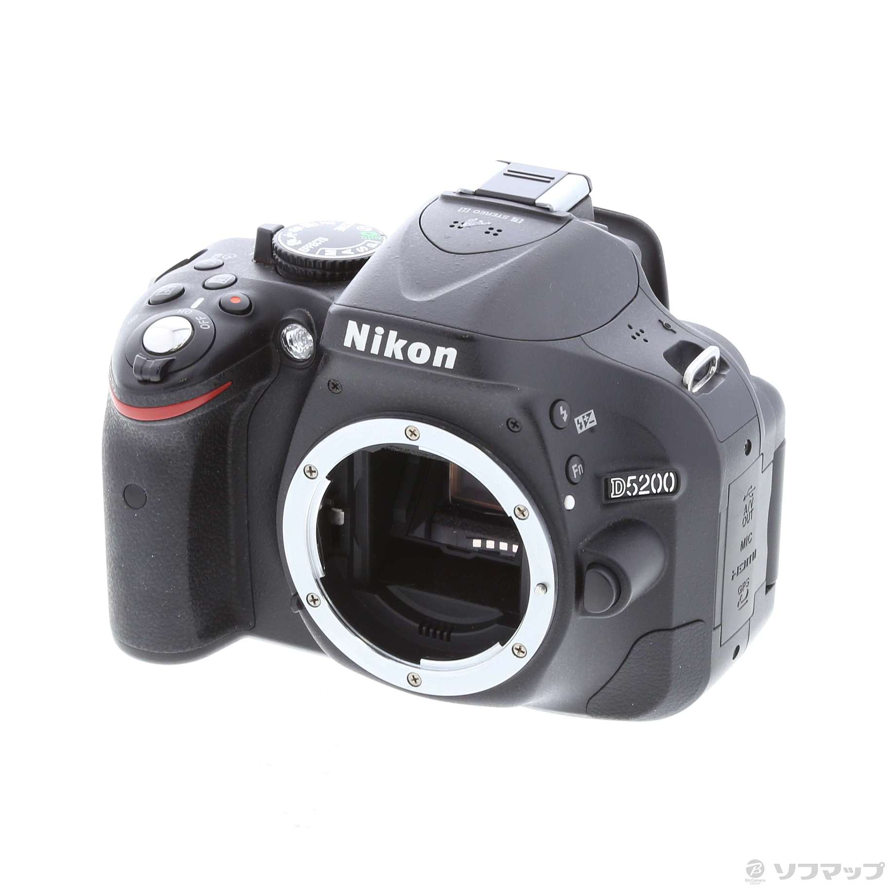 Nikon D5200 【レンズ18-55mm 1:3.5-5.6G ジャンク】