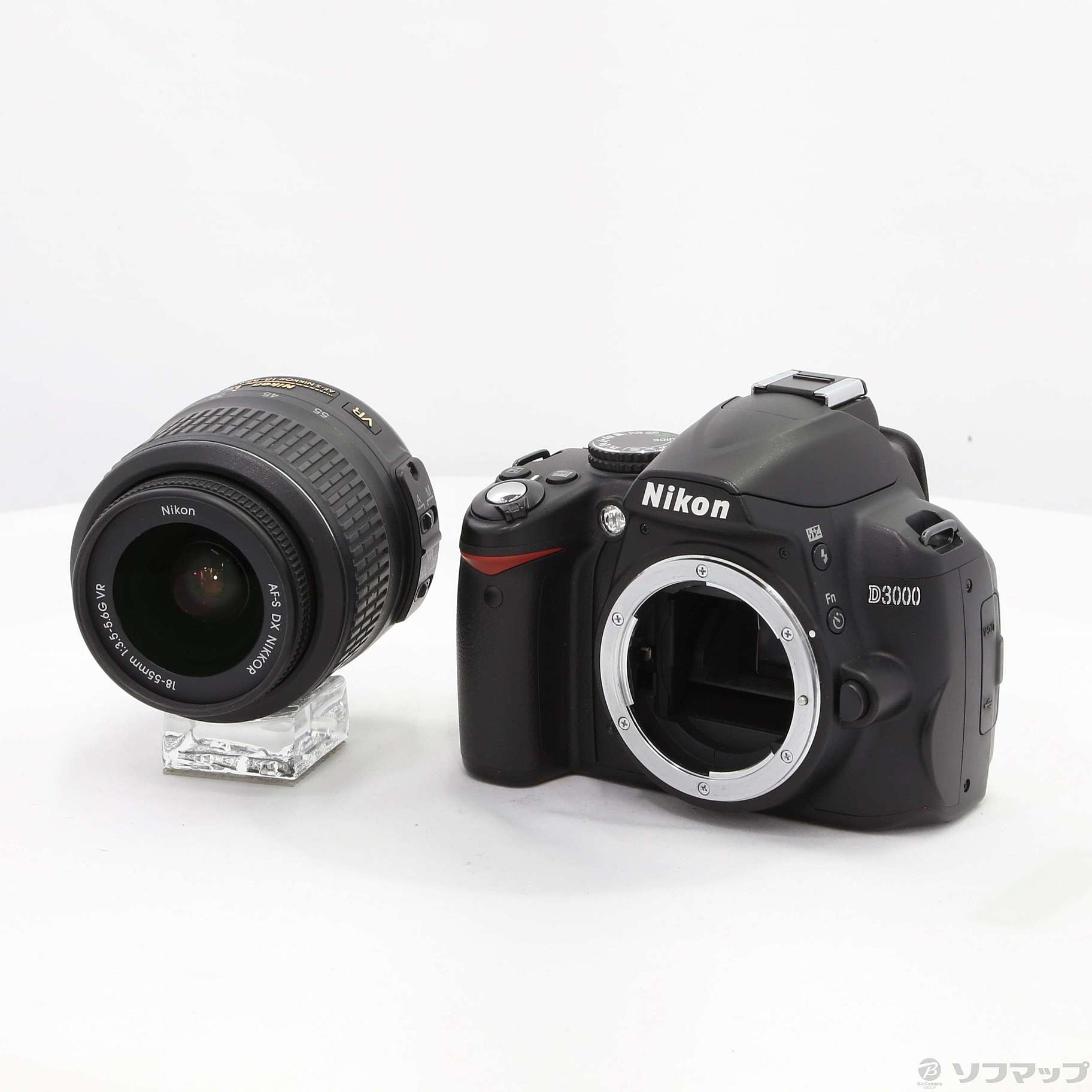 Nikon D3000 レンズキット中身は書き込みもなく綺麗です