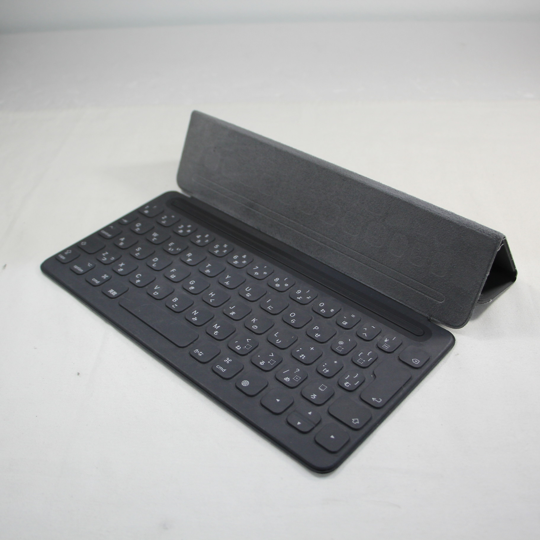 中古】10.5インチ iPad Pro用 Smart Keyboard MPTL2J／A 