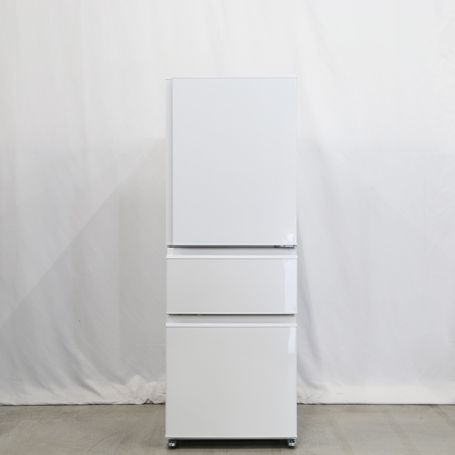 ブランド品専門の 三菱冷凍冷蔵庫 MR-C33F - 冷蔵庫