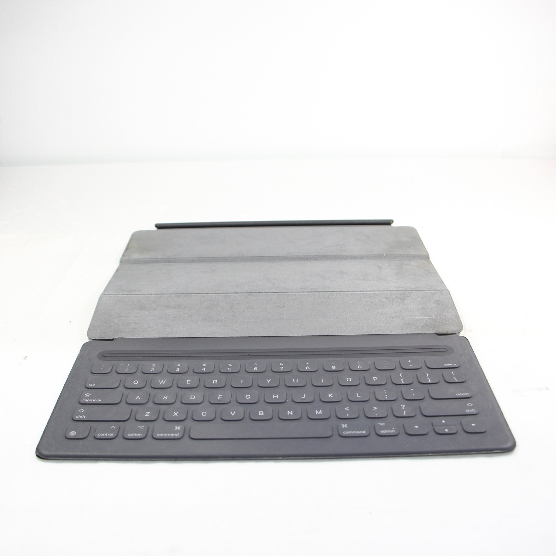 中古】12.9インチ iPad Pro用 Smart Keyboard 英語配列 MJYR2AM／A