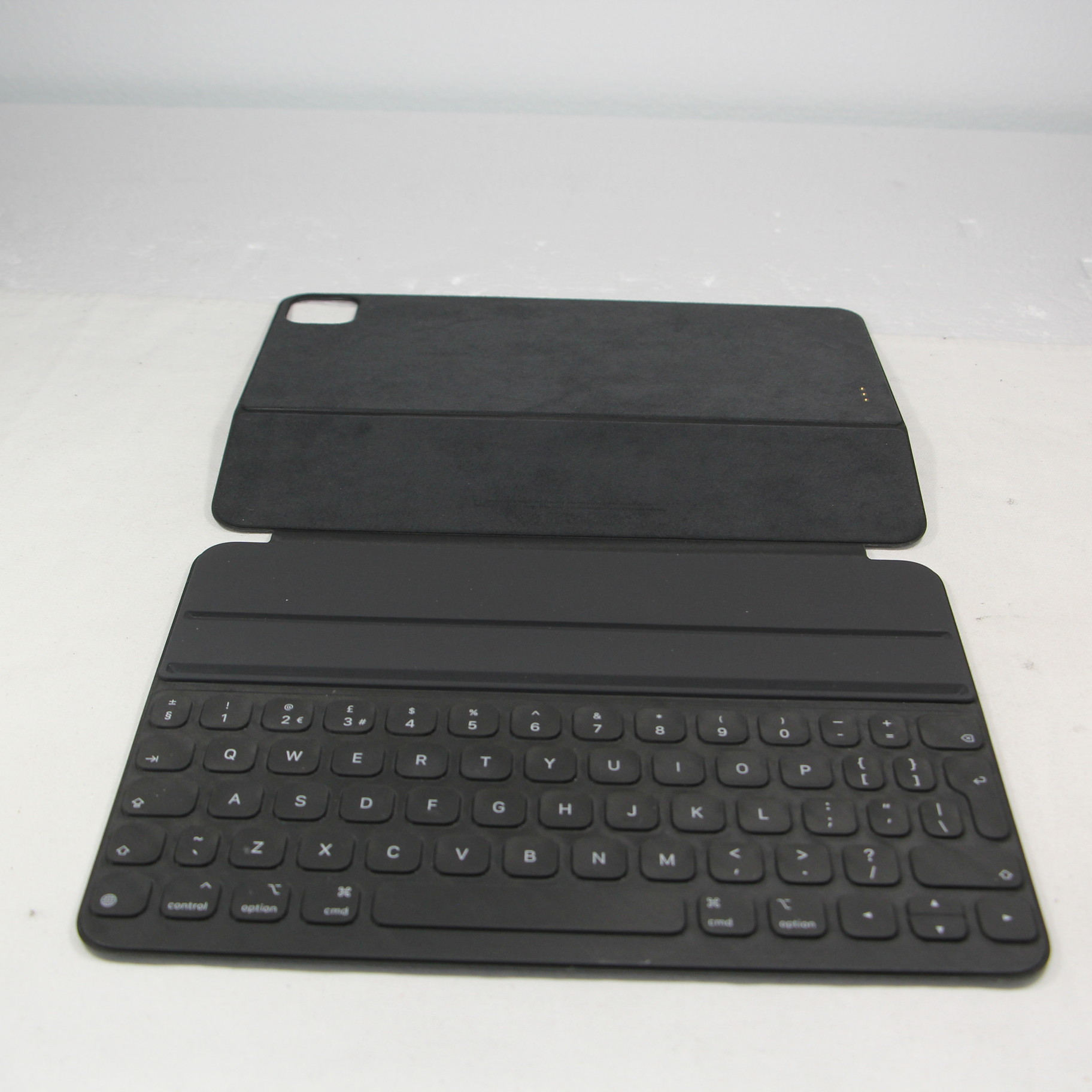 iPad Air(第4世代)・11インチiPad Pro(第2世代)用Smart Keyboard Folio - 英語(UK)