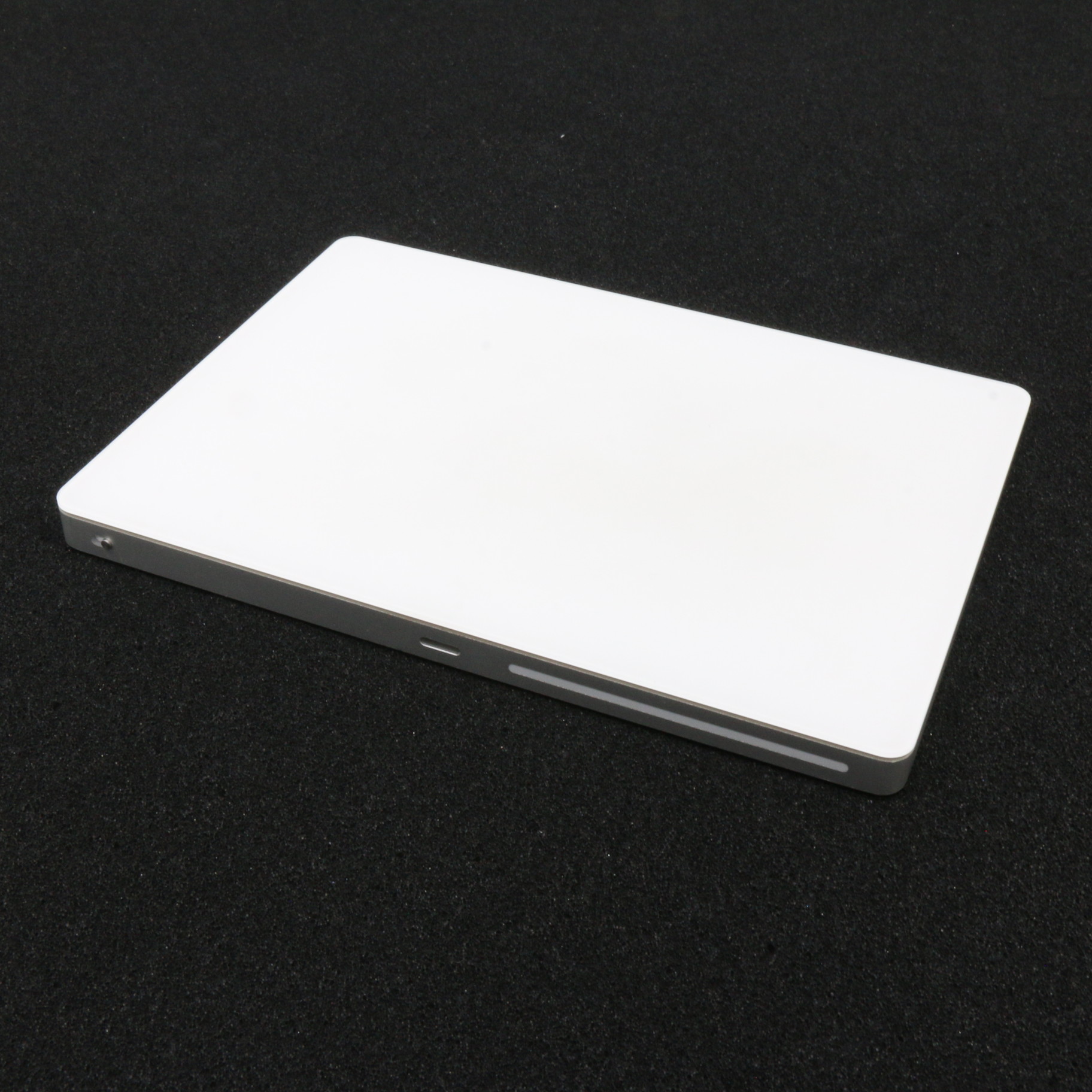 中古】〔展示品〕 Magic Trackpad 2 シルバー MJ2R2J／A [2133032019158] - リコレ！|ビックカメラグループ  ソフマップの中古通販サイト