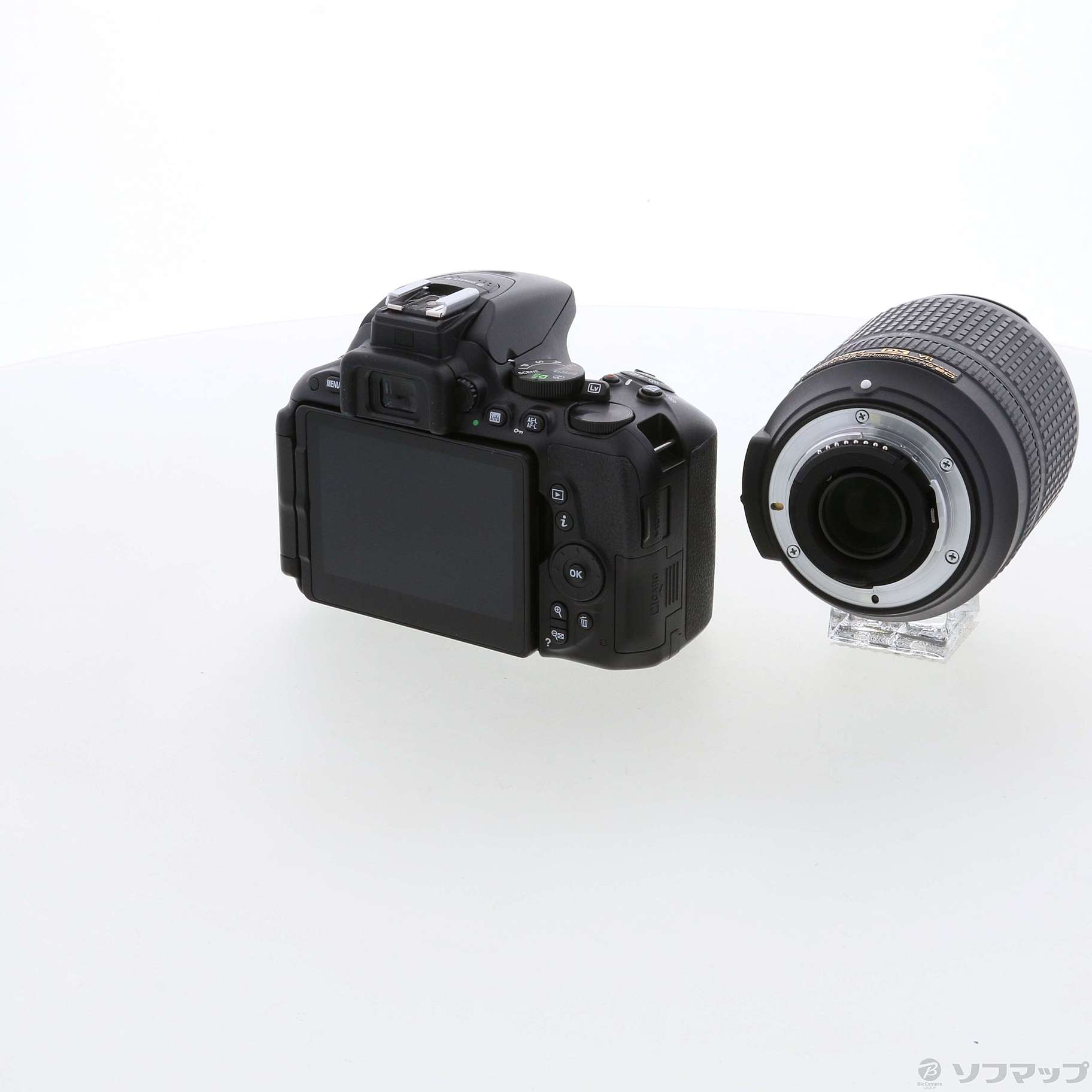 中古】NIKON D5500 18-140 VR レンズキット ブラック [2133032023421