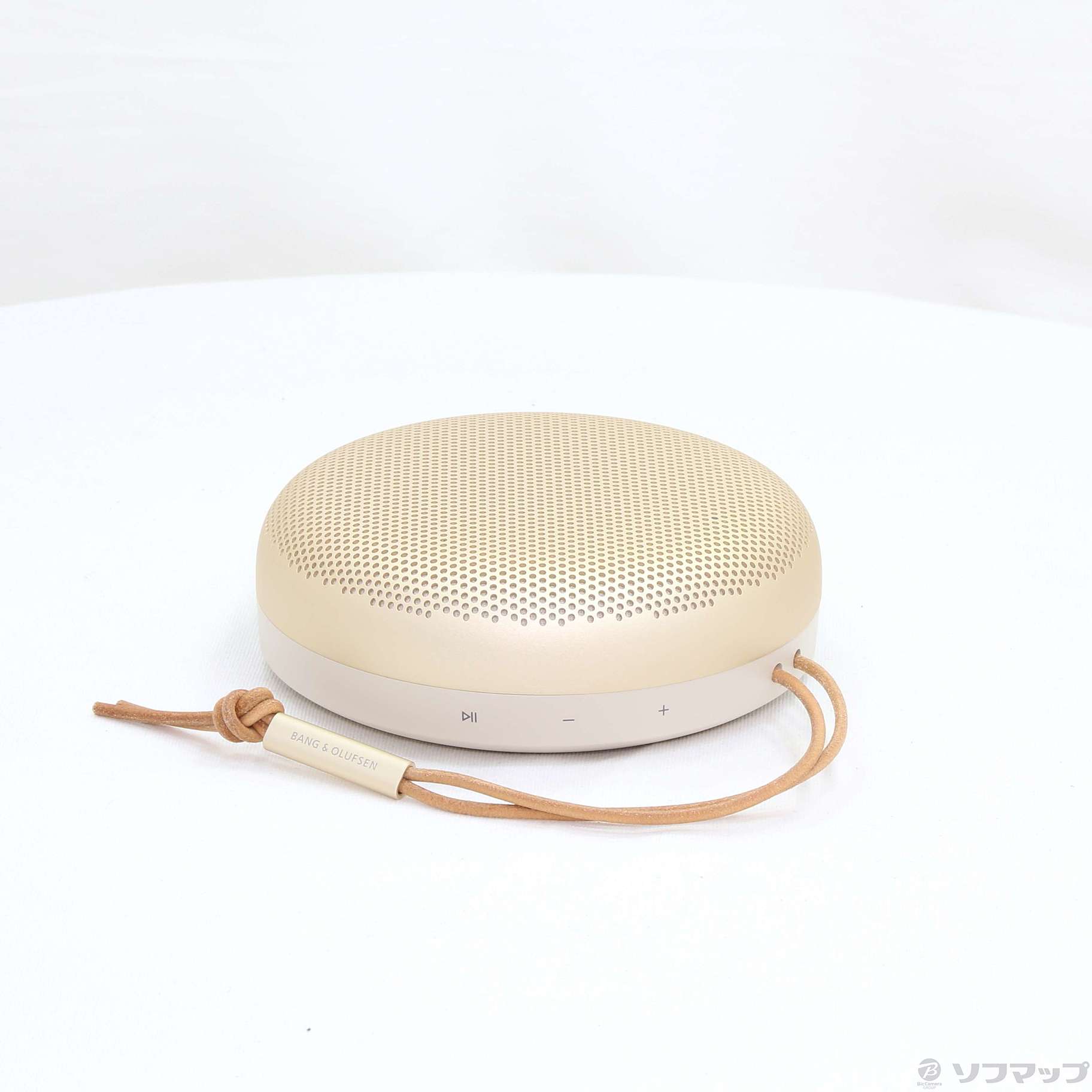 中古】Beosound A1 2nd Gen ゴールドトーン [2133032305794] - リコレ