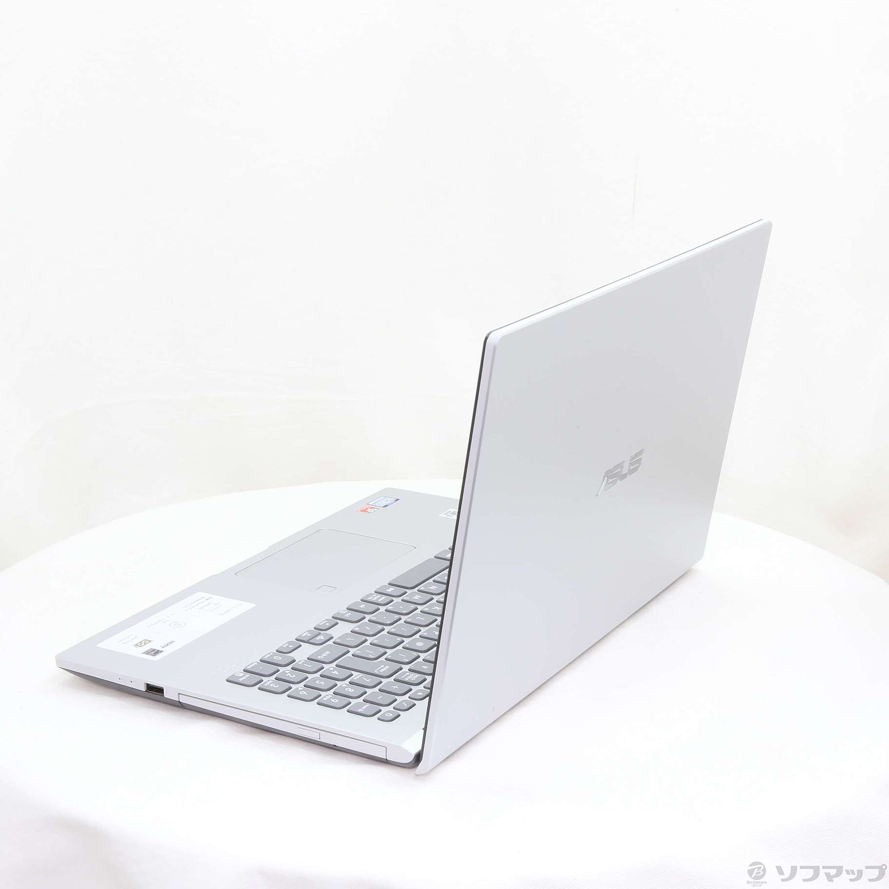 新品同様ASUS ノートパソコンX545FA-BQ139T スペアレントシルバー 新品同様ASUS ノートパソコンX545FA-BQ139T スペアレントシルバー