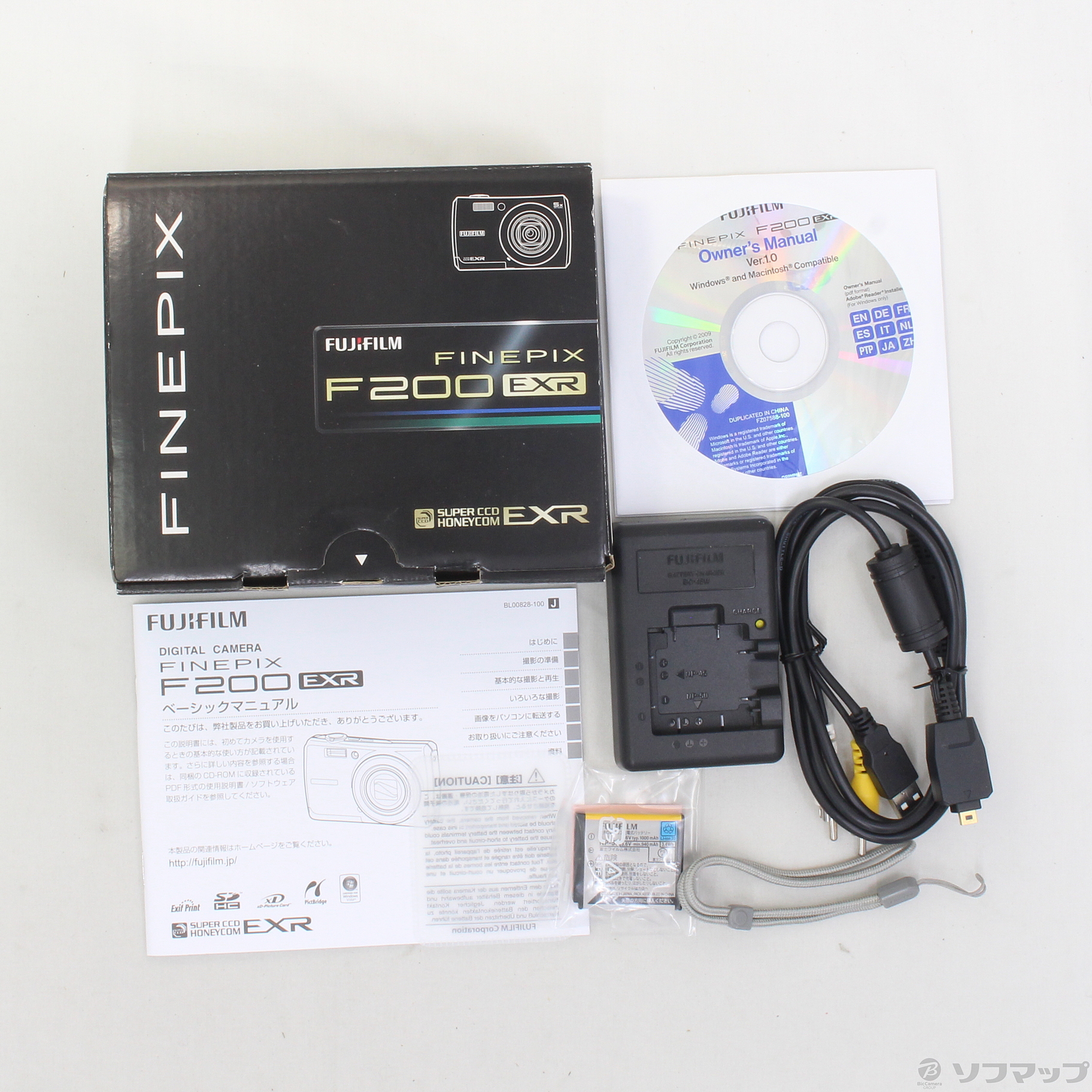 FinePix F200EXR S (1200万画素／5倍ズーム／シルバー)